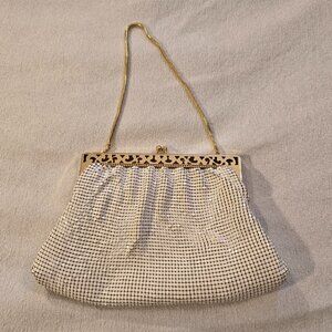 Whiting & Davis Co Mesh White Metal Gold Silver Hand Bag Purse Clutch EUC PRETTY
